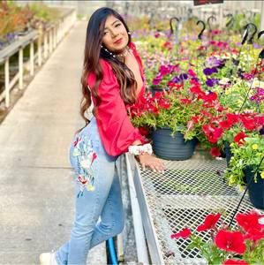 Meet your Posher, Srishti